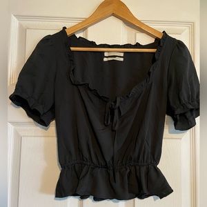 Urban Outfitters black short sleeve pedant style top Sz Small